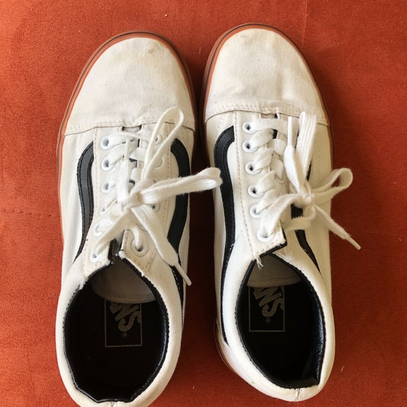 White and black vans 🐰 - Picture 3 of 8